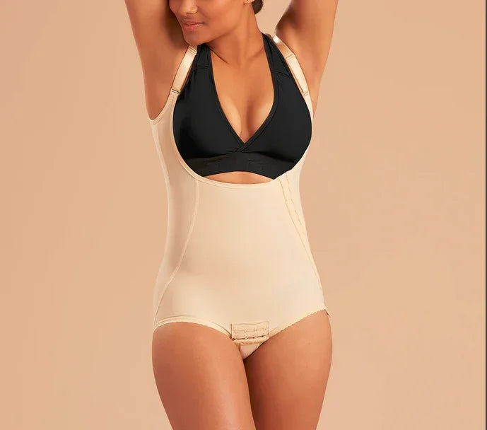 Burtiera cu chilot si bretele